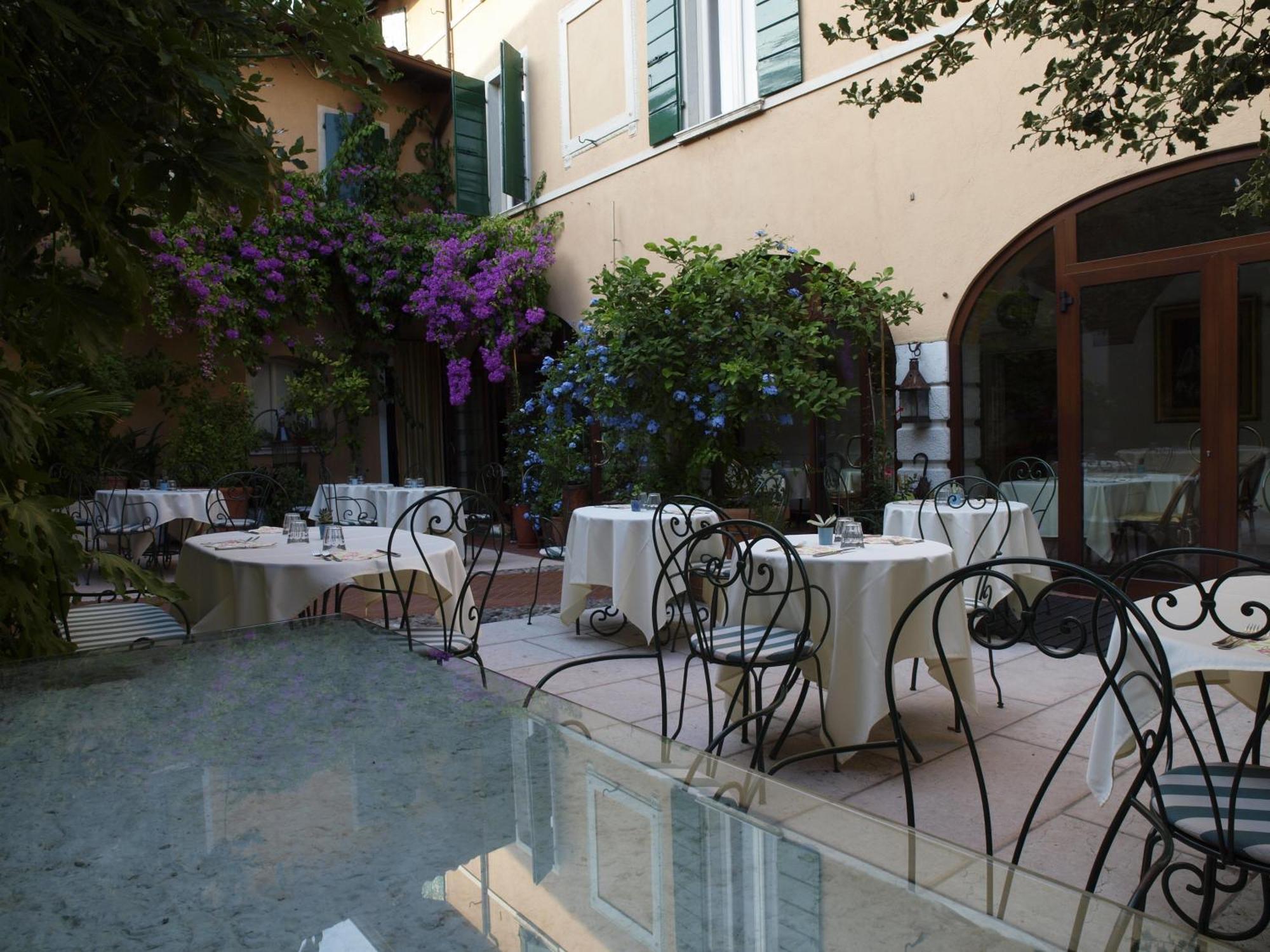 Hotel San Filis San Felice del Benaco Luaran gambar