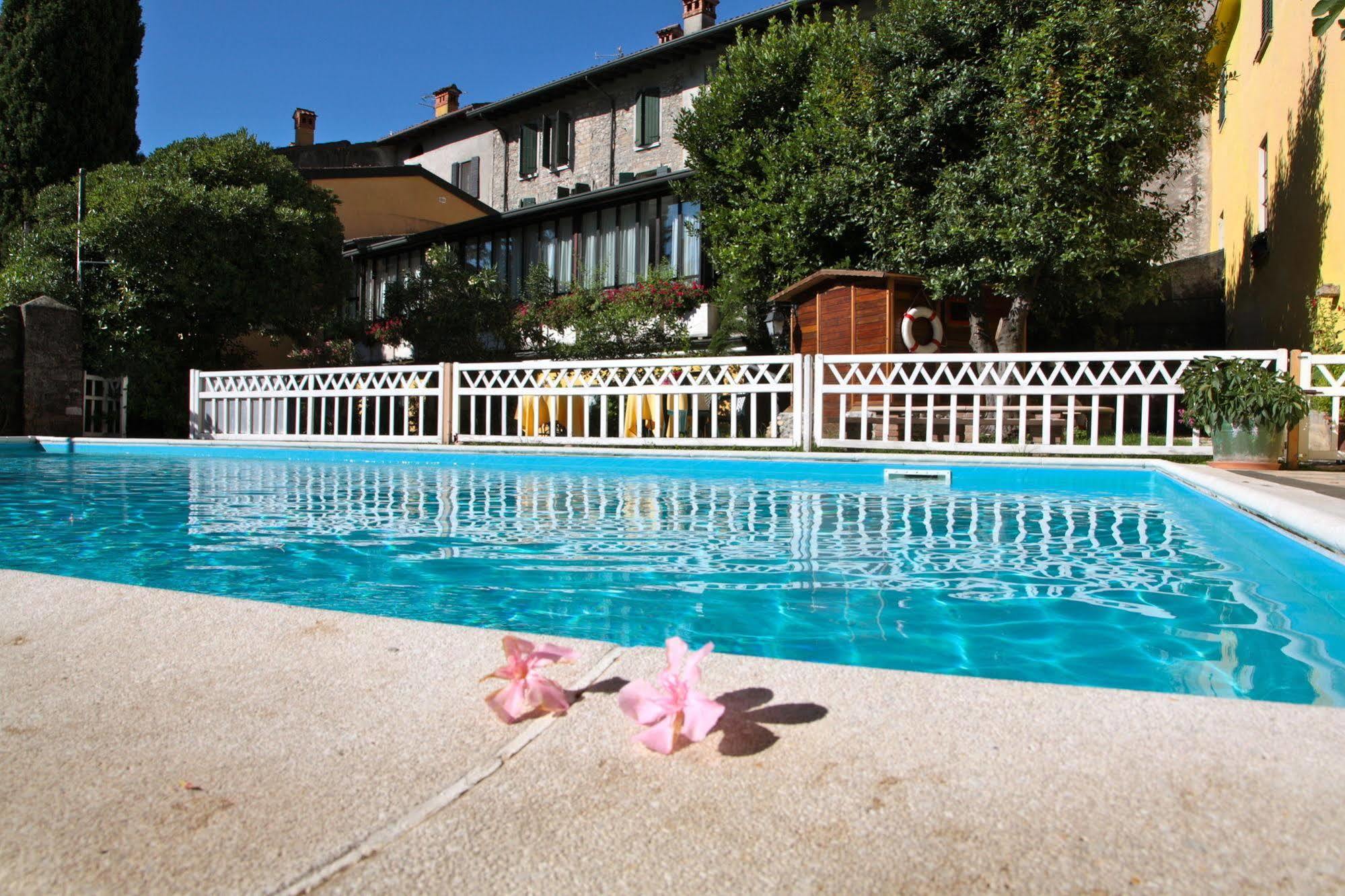 Hotel San Filis San Felice del Benaco Luaran gambar